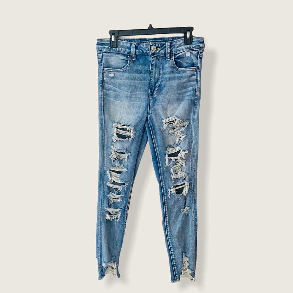 American Eagle Destroy Light Wash Hi-Rise Jegging